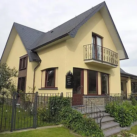 Bed & Breakfast Gaestehaus Sylvie 3*